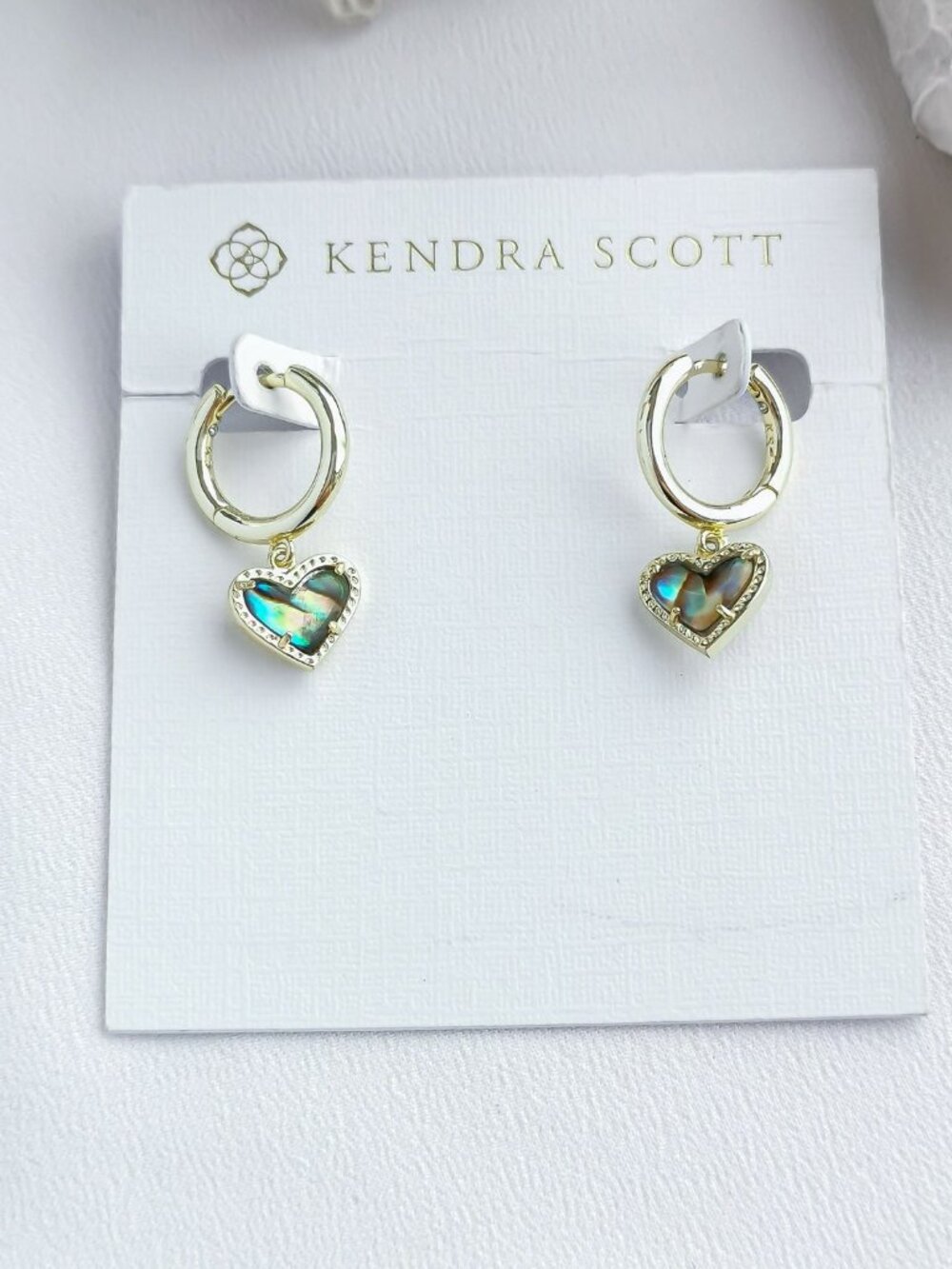 Kendra Scott Ari Heart Gold Abalone Shell Earrings NEW Perfect condition